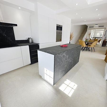 3 Bedrooms Villa Near Cannes - Pool & Jacuzzi - Sea View มองเดอลิเยอลานาปูล ภายนอก รูปภาพ
