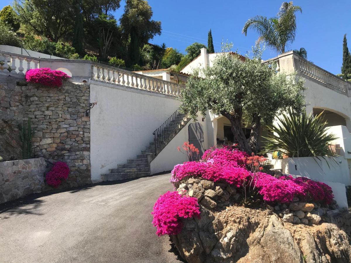3 Bedrooms Villa Near Cannes - Pool & Jacuzzi - Sea View มองเดอลิเยอลานาปูล ภายนอก รูปภาพ