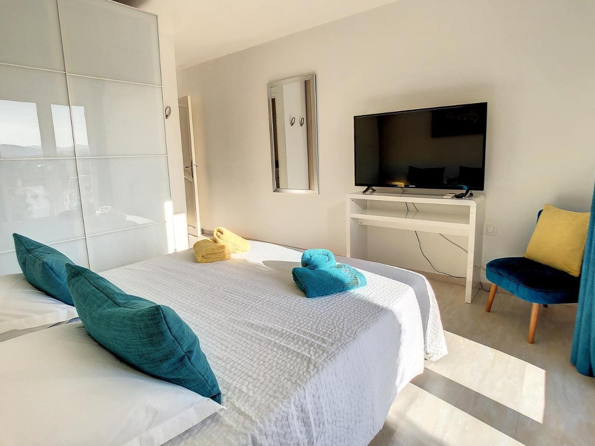 3 Bedrooms Villa Near Cannes - Pool & Jacuzzi - Sea View มองเดอลิเยอลานาปูล ภายนอก รูปภาพ