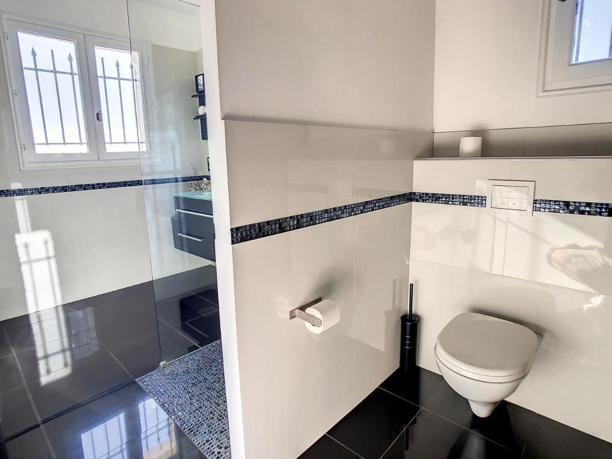 3 Bedrooms Villa Near Cannes - Pool & Jacuzzi - Sea View มองเดอลิเยอลานาปูล ภายนอก รูปภาพ