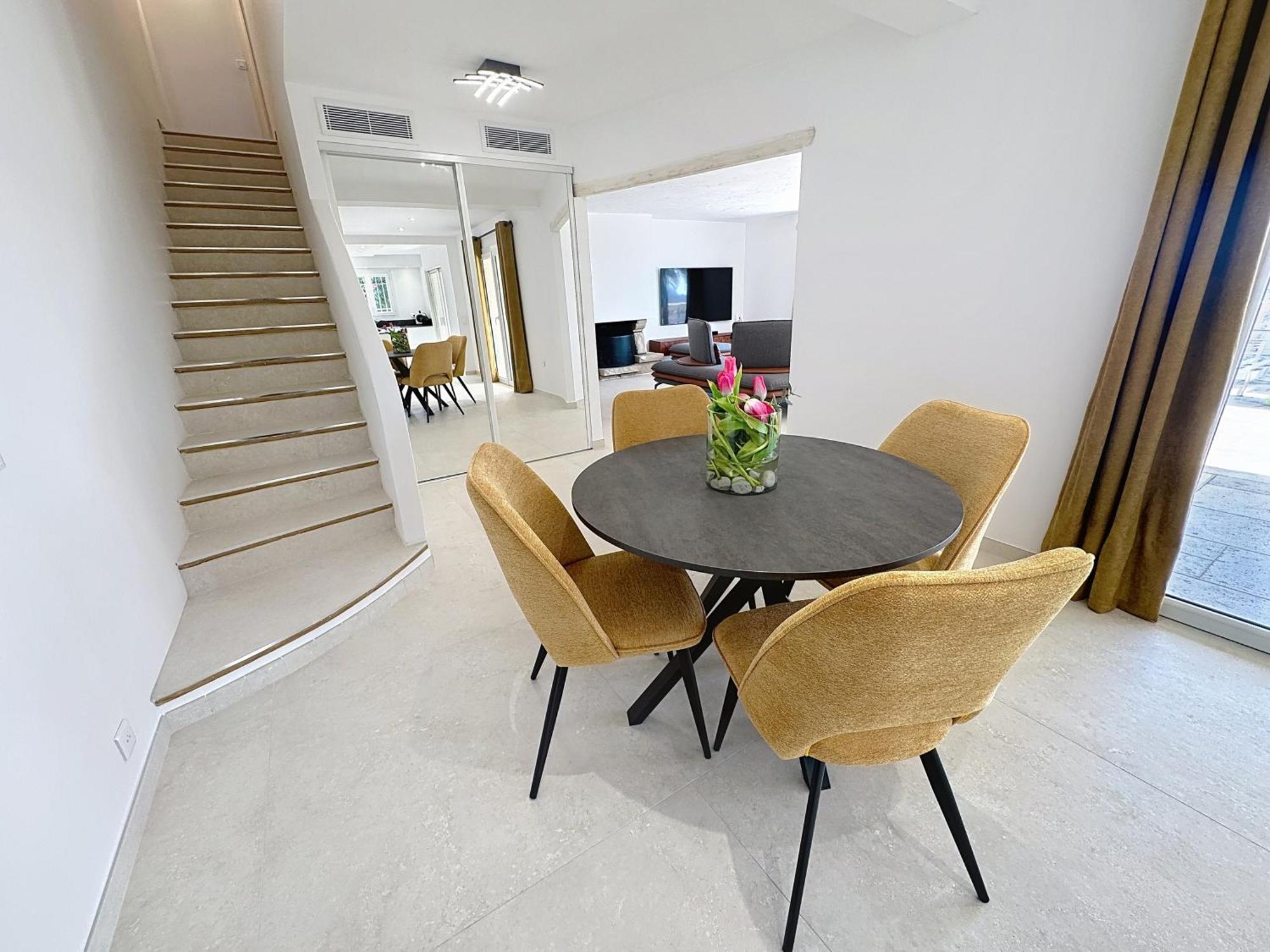 3 Bedrooms Villa Near Cannes - Pool & Jacuzzi - Sea View มองเดอลิเยอลานาปูล ภายนอก รูปภาพ