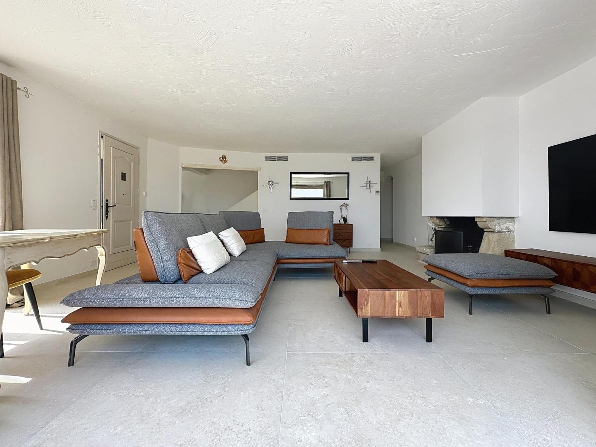 3 Bedrooms Villa Near Cannes - Pool & Jacuzzi - Sea View มองเดอลิเยอลานาปูล ภายนอก รูปภาพ